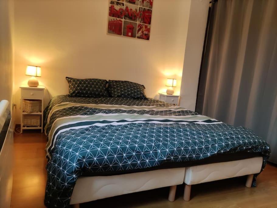 L'Atelier Cosy - Maison De Village Atypique Saint-Georges-d'Esperanche 外观 照片